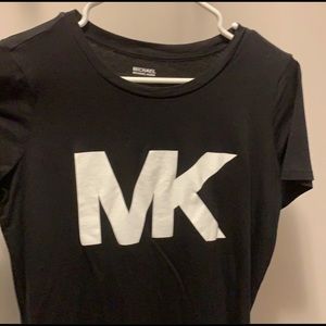 Black Micheal Kors shirt super cute basic staple for any wardrobe.